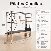 Ensemble d'équipement de Pilates en bois naturel prêt pour le studio, avec Reformer, Table Trapèze, Chaise et Barres
