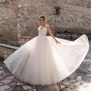 Wedding Dress Ball Gown High Waist Sweetheart Neckline Lace Tulle Milky Simple European Style - Product Image 2