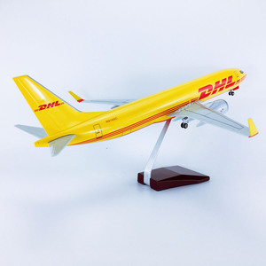 โมเดลเครื่องบินเรซิ่น โบอิ้ง 737-800F ขนาด 1/85 ความยาว 47 ซม. ลายสี DHL พร้อมล้อเหวี่ยง สำหรับตั้งโชว์ ของสะสม - Product Image 1