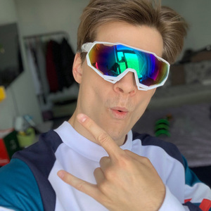 Venta al por mayor de moda de béisbol gafas de sol pit viper para deportes  al aire libre y actividades en la playa: Alibaba.com