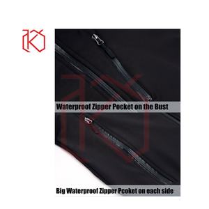 Vestes en molleton de coquille souple de grande taille pour hommes de vente chaude style imperméable respirant pour logo personnalisable d'hiver - Product Image 4