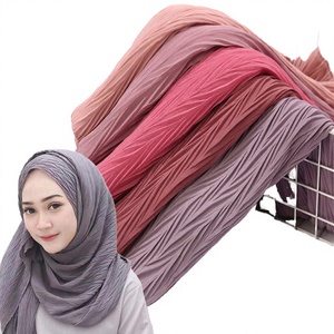 Nuevo Diseño, Bufanda Sólida para Mujer, Personalizable, Chal Arrugado, Envoltura Larga, Hijab de Chifón Burbuja Musulmán de Malasia, Transpirable, para Uso Diario - Product Image 3