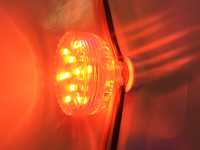 Lumière ponctuelle LED RGB automatique 14 LED 45 mm Corps en PC avec indice de protection IP65 pour les parcs d'attractions et les parcs à thème AC24V