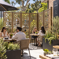 Panneaux de séparation en composite WPC modernes pour la décoration extérieure des jardins, patios, cours et arrière-cours australiens