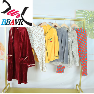 เสื้อผ้าเกาหลีพรีเมียมมือสองจากอเมริกา  ขายส่งเป็นมัด  เสื้อผ้าวินเทจ  เสื้อผ้ามือสองจำนวนมากสำหรับขาย - Product Image 4
