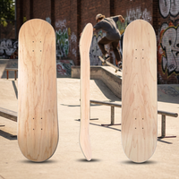 Construit avec du bois d'érable canadien à 7 plis, ce skateboard résiste jusqu'à 3 fois plus longtemps que les modèles traditionnels, vous faisant économiser de l'argent à long terme.