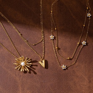 <span class=keywords><strong>Collier</strong></span> délicat en acier inoxydable plaqué or avec certificat CE Haomi pour filles, motif fleurs élégantes, chaîne tendance pour le quotidien - Product Image 4
