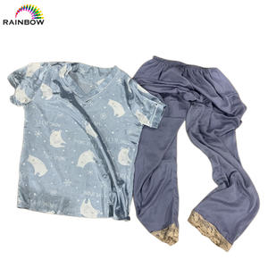 Abbigliamento usato pigiama abbigliamento da notte in Chiffon di seta - Product Image 2