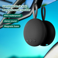 Haut-parleur portable mini extérieur sans fil à adsorption magnétique en tissu fonctionnel, étanche IPX5, batterie 600 mAh, Bluetooth 5.0