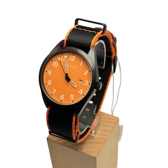 Fashion Casual Watch for Men Contrast Color Orange Dial Black Nylon Band Quartz Wristwatch with Calendar Nylon Band