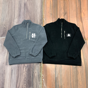 Sudadera de cuello alto para mujer al por mayor, de alta calidad, a la moda, de tejido grueso, con bordado personalizado, de forro polar, con cremallera de un cuarto. - Product Image 4