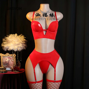 Ensemble de Lingerie Rouge en Cuir PU B1199 avec Porte-Jarretelles, Soutien-Gorge, Culotte et Bas Résille Taille Haute Push-<span class=keywords><strong>Up</strong></span> – Vente en Gros pour Femmes - Product Image 1