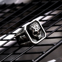Yunnique Bague Imperméable en Acier Inoxydable 316L, Motif Crâne Aigle Gothique, Unisexe, Fini Argent Vieilli, Audacieuse, Sombre, Rébellienne, Style Motard Punk