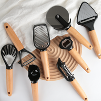 8 pièces d'accessoires de cuisine, essentiels pour la cuisine à domicile, ustensiles à manche en bois, outils multifonctionnels pour la préparation des aliments