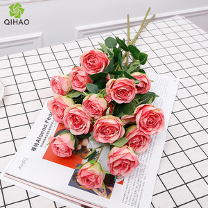 QIHAO Bouquet de roses artificielles en soie rose, haute simulation, décoration de mariage, décoration intérieure - Product Image 1