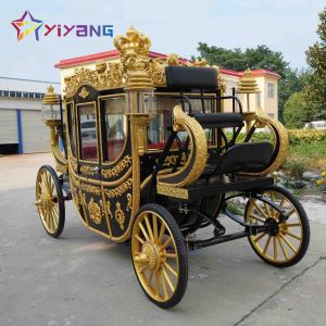 عربة زفاف ملكية ذهبية للبيع في الزفاف الملكي - Product Image 2