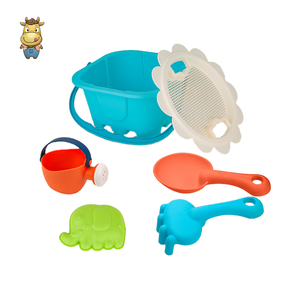 Ensemble de 6 seaux de plage pour enfants avec couvercle tamis, arrosoir, pelle, bêche et moule éléphant - Product Image 1