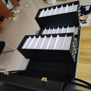 Maleta de exhibición de <span class=keywords><strong>gafas</strong></span> con ruedas; gabinete de almacenamiento de <span class=keywords><strong>gafas</strong></span> de sol; vitrina de <span class=keywords><strong>gafas</strong></span> - Product Image 1