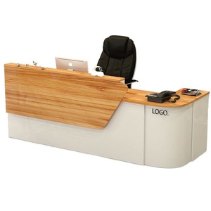 Escritorio <span class=keywords><strong>de</strong></span> recepción <span class=keywords><strong>de</strong></span> diseño moderno EKL para salón <span class=keywords><strong>de</strong></span> belleza mostrador frontal <span class=keywords><strong>de</strong></span> madera duradero Escritorio <span class=keywords><strong>de</strong></span> <span class=keywords><strong>centro</strong></span> <span class=keywords><strong>deportivo</strong></span> a bajo precio para hoteles - Product Image 1
