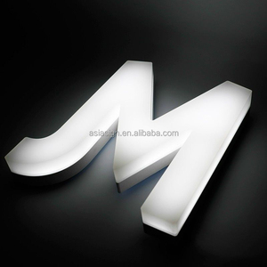 Enseigne Murale Commerciale Extérieure à Trois Faces Lumineuses en Acrylique LED pour Magasin d'Opticiens - Product Image 5