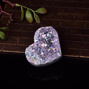 Coeur de cristal naturel électroplaqué ange Aura améthyste Cluster coeur de géode pour la décoration - Product Image 4