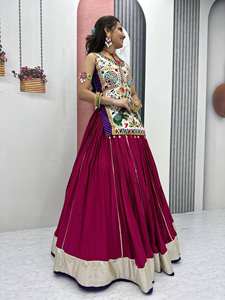 Motedo Lehenga Choli traditionnel indien, spécial Navratri, 6 mètres, grande ampleur, lourd, en Georgette et filet, avec broderie miroir authentique, pour soirée - Product Image 4