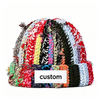 Bonnet d'hiver en crochet fait main, personnalisé, avec étiquette imprimée et patch brodé – Vente en gros