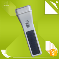 Lampe torche LED portable d'urgence en plastique rechargeable à énergie solaire pour l'extérieur – Prix abordable