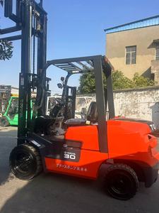 Utilisé pour les chariots élévateurs à essence FD30/FD35 de 3 tonnes et 3,5 tonnes avec mât à deux étages - Product Image 5