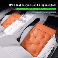 Coussins de siège auto avec repose-jambes ; les repose-jambes en mousse à mémoire de forme offrent un bon soutien et soulagent la fatigue du conducteur lors des longs trajets.