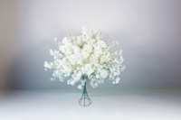Witte kersenbloesem centerpiece, kunstmatige bloemstukken met metalen standaard voor bruiloften