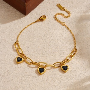 Heart Shape Gold Plated Zinc Alloy Bracelet With Black Stone Pendant For Gift - Product Image 2