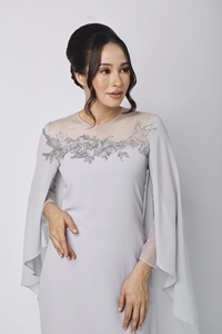 SIPO Col en V Malaisie Manches ajustées avec fermeture éclair Manches bouffantes Tissu satiné Personnalisable Modeste Femme Baju Kurung - Product Image 4