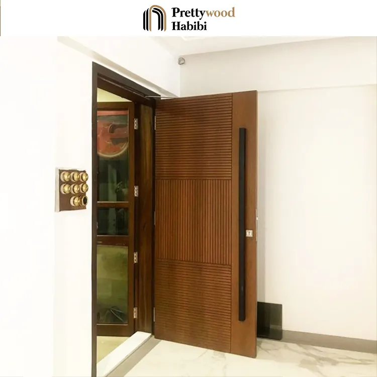 Porta de entrada principal de madeira maciça para apartamentos Prettywood, cor nogueira, design moderno, porta principal com alça longa