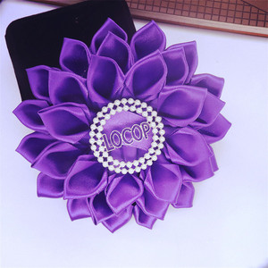 完璧なサークルのかわいい紫のトーンの女性に触発された手作りのフリーメーソンジュエリーLOCOPサテンリボンコサージュピンリボンブローチ - Product Image 4