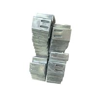 Support d'angle en forme de L HDG Q235, fabrication de plaques d'acier, pliage et poinçonnage sur mesure pour fixation de profilés de mur-rideau en verre