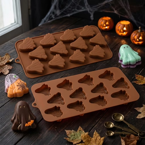 Moule à bonbons en silicone en forme de fantôme d'Halloween, 12 cavités, antiadhésif, réutilisable, de qualité alimentaire, pour chocolat, gelée, glaçons - Product Image 3