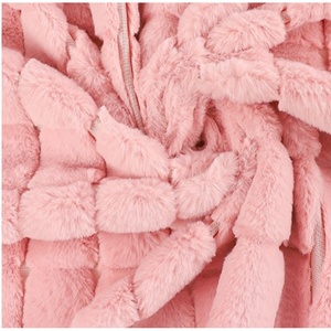 Fourrure de lapin artificielle de haute qualité, douce et non pelucheuse, pour les couvertures de bébé et les vêtements d'hiver - Product Image 4