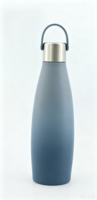 Bouteille d'eau gazeuse de 900 ml avec revêtement en poudre mate, corps résistant aux rayures pour impression de logo et avec sangle en TPU pour l'extérieur