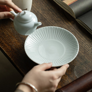 Guanlan Yingqing Ceramic Lotus Petal Pattern Teapot Stand Round Porcelain Shadow Blue For Kung Fu <b>Tea</b> <b>Set</b> - Product Image 3
