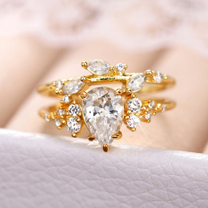 Set di Anelli a Due Pezzi con Foglie di Zircone per Donne, Gioielli Delicati e Unici alla Moda - Product Image 1