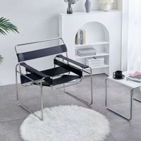 Fauteuil de salon moderne Wassily avec structure en métal chromé, robuste, en cuir PU blanc, avec accoudoirs à sangles, pour la maison et le salon