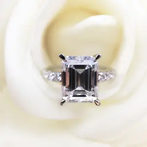 18k白金祖母绿切割钻石3克拉碳硅石结婚订婚戒指
