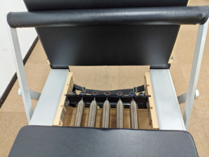 Reformer de <span class=keywords><strong>Pilates</strong></span> Profesional, Equipo de Yoga y <span class=keywords><strong>Fitness</strong></span> Comercial, Torre de <span class=keywords><strong>Pilates</strong></span> de Aluminio para Moldear el Cuerpo - Product Image 4