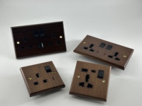 Enchufe Multifunción Retro de Madera de Nogal con Interruptor, Enchufe Eléctrico de Madera Antiguo para Uso Doméstico