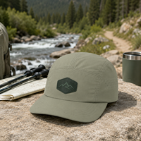 Gorra de béisbol para exteriores de nailon de 5 paneles con parche de TPU, ligera, suministro OEM directo de fábrica para compradores de artículos de senderismo, con logotipo y color personalizados.