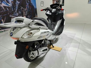 Nouveau Scooter Modèle Populaire Moto à Essence 72V Haute Performance 200-400CC >80km/h - Product Image 3