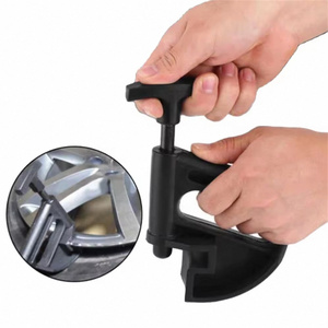 Abrazadera Universal Negra para Desmontar Neumáticos y Llantas, Accesorio para Taller y Garaje - Product Image 4