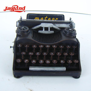<strong>Vintage</strong> Metal Underwood <strong>Typewriter</strong> Model - Product Image 4