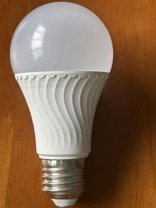 หลอดไฟ LED ลายเส้น ราคาถูก รุ่น Global 12W SKD ขายดี ขั้ว B22 พร้อมอะแดปเตอร์ AC แบบ E27 - Product Image 2